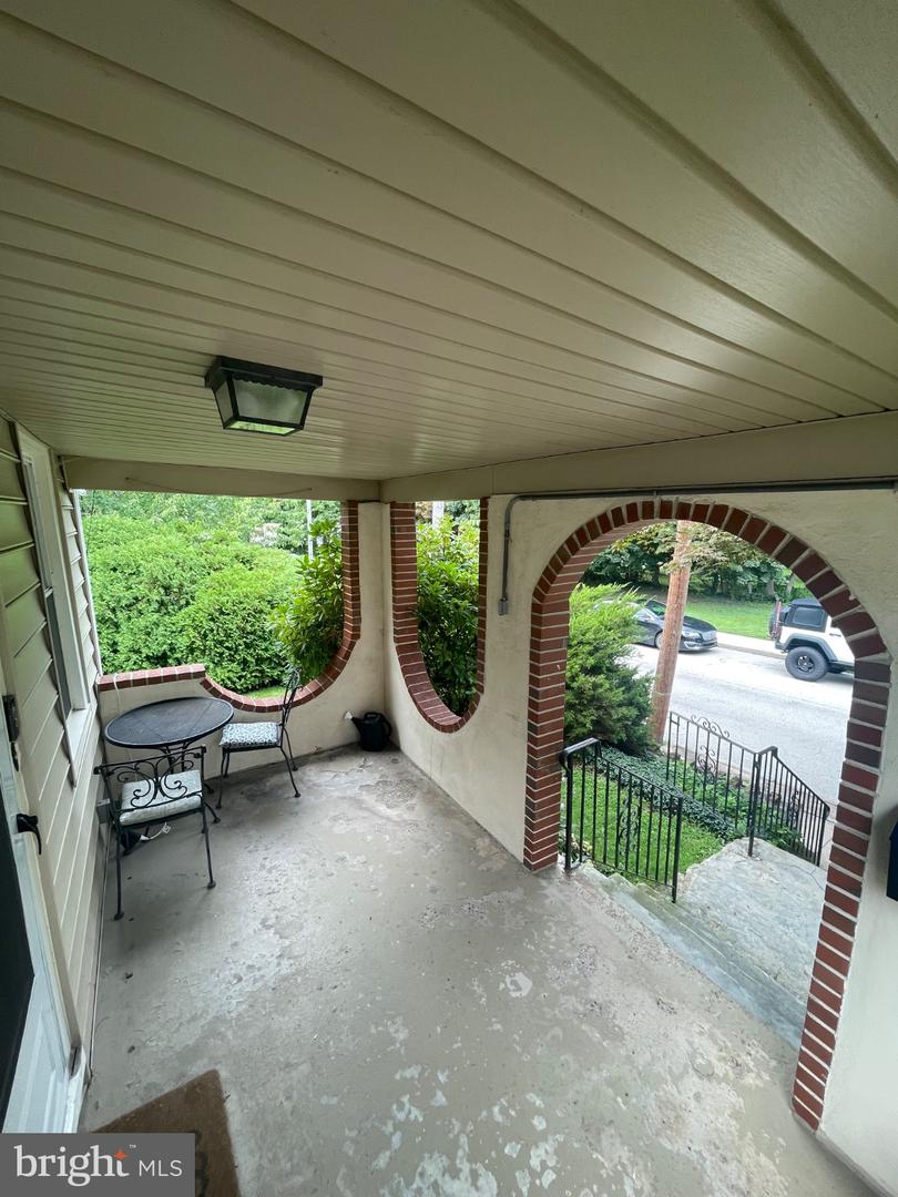 322 Woodland Ave Property Photo 2