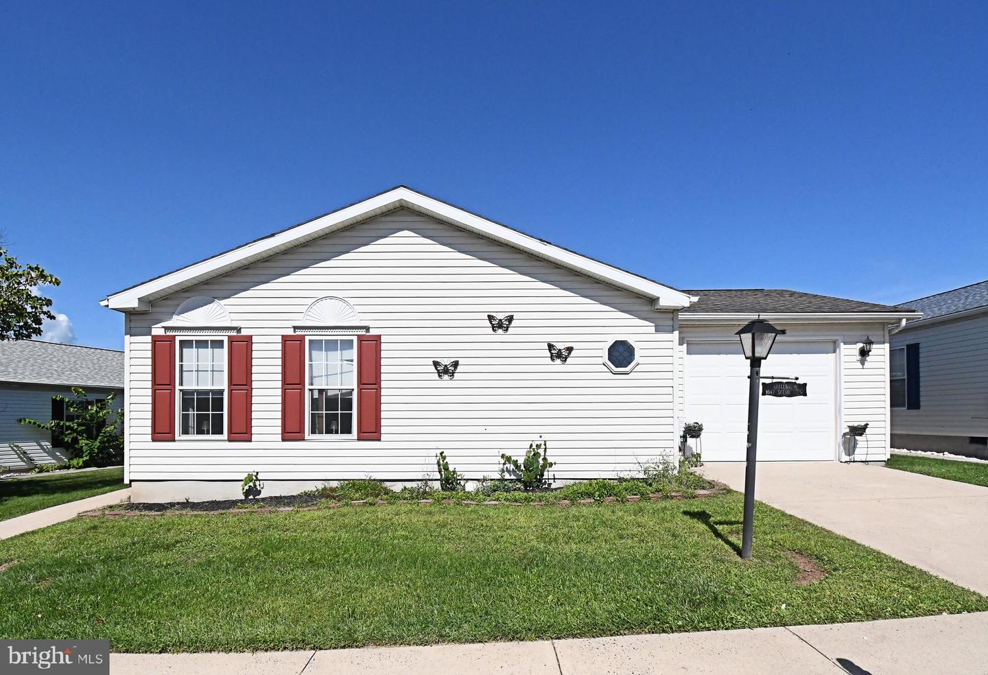 1047 Scenic View Dr Property Photo 1