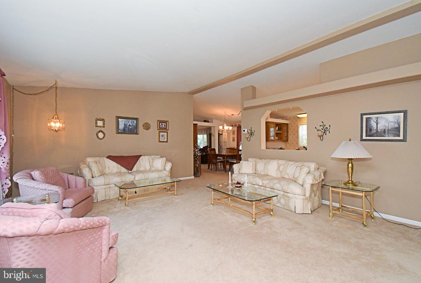 1047 Scenic View Dr Property Photo 5