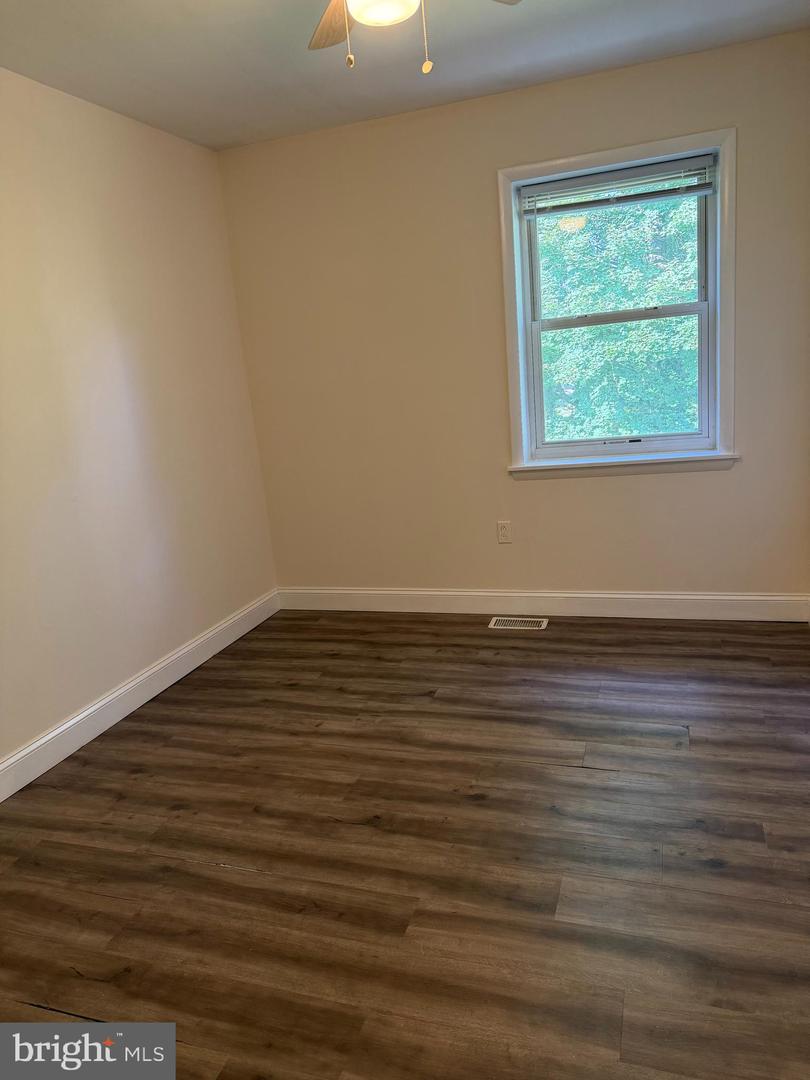 714 Middleton Pl Property Photo 17
