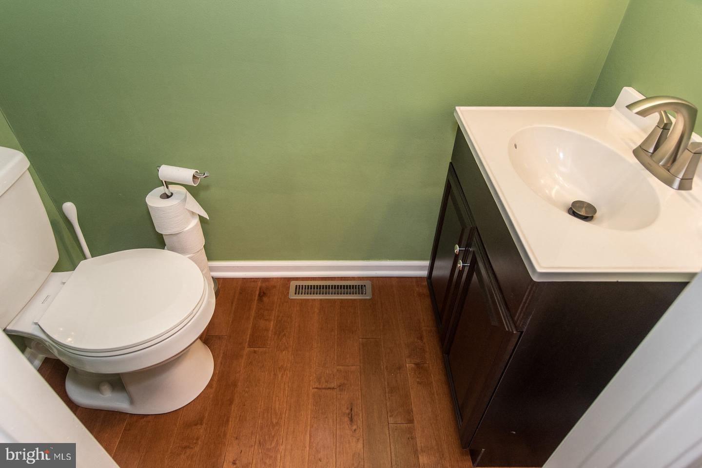 1102 Autumnview Ln Property Photo 35