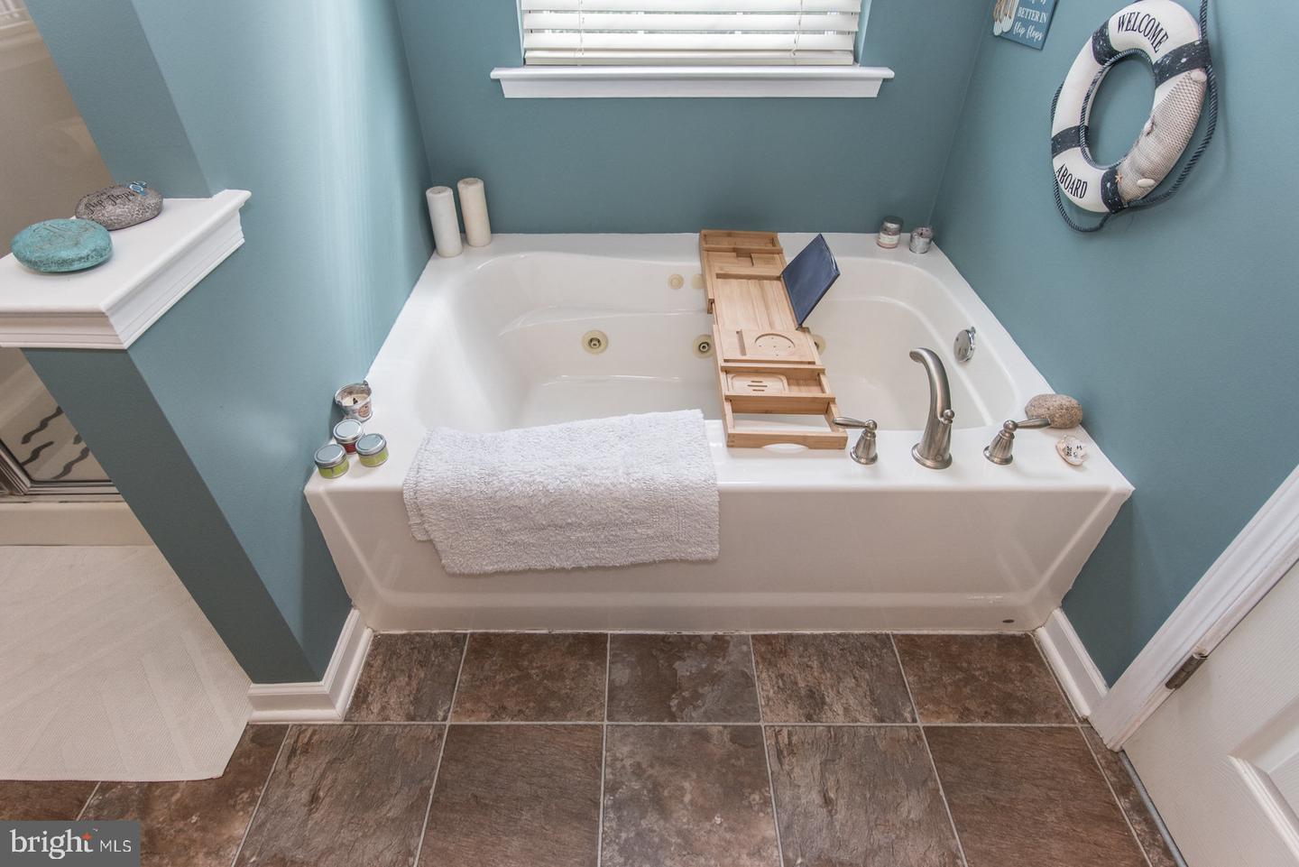 1102 Autumnview Ln Property Photo 41