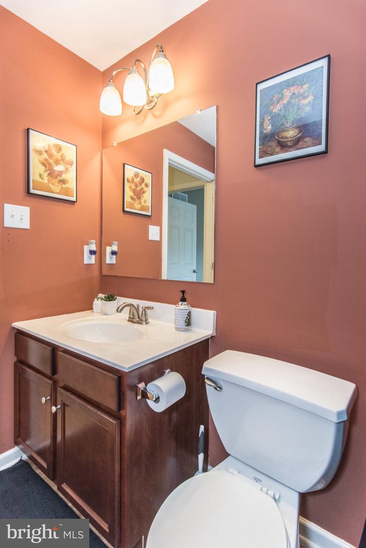 1102 Autumnview Ln Property Photo 48