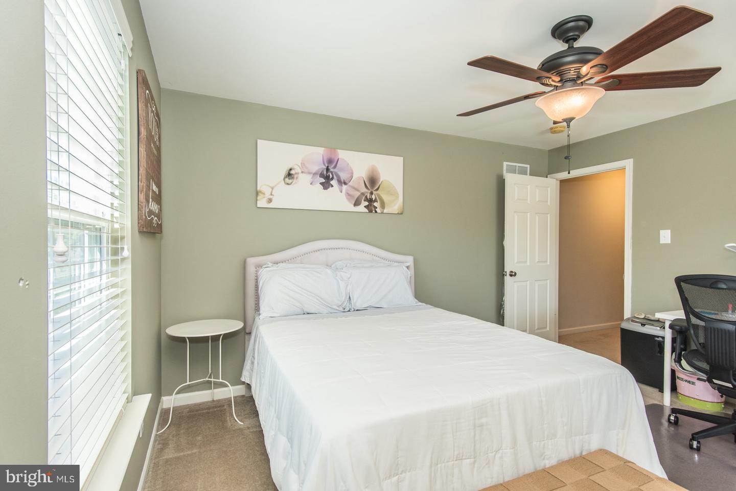 1102 Autumnview Ln Property Photo 52