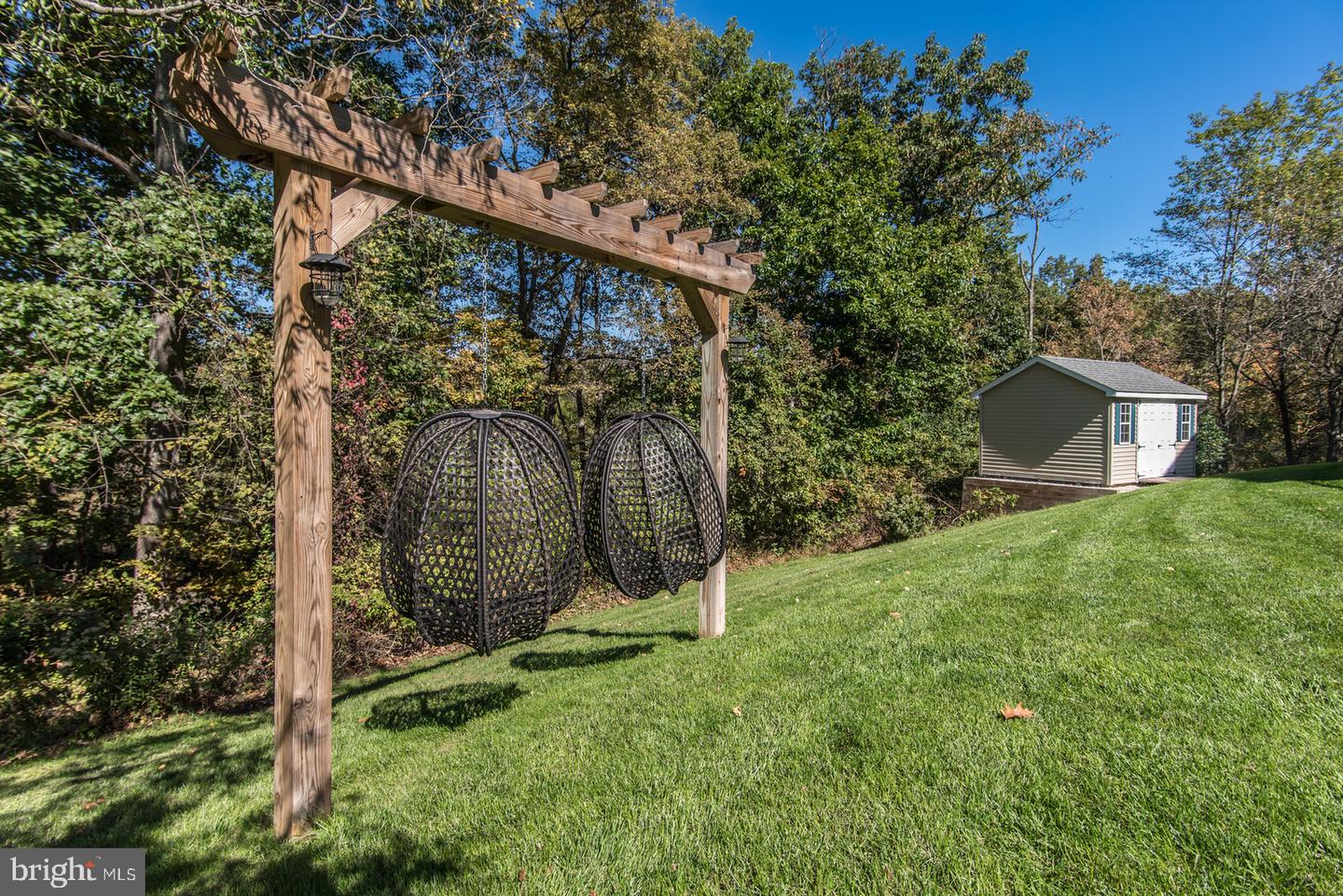 1102 Autumnview Ln Property Photo 64