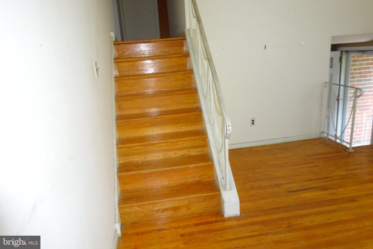 716 Springdell Rd Property Photo 27
