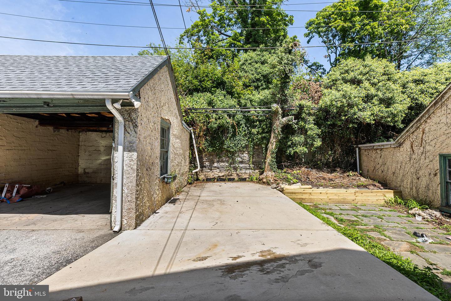 225 Upland Rd Property Photo 36