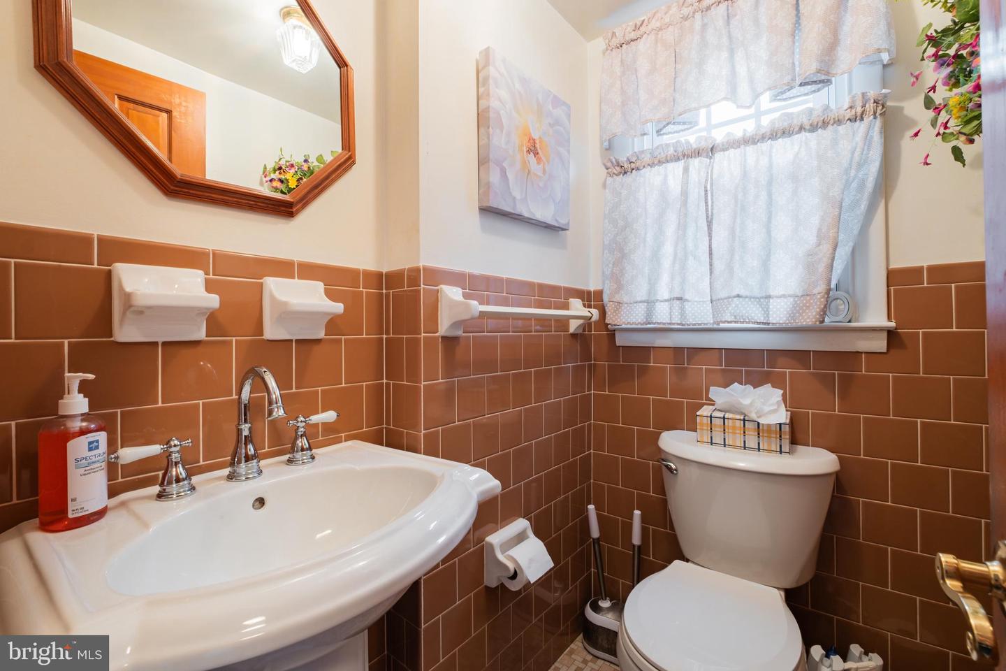 1632 Kenmare Dr Property Photo 33