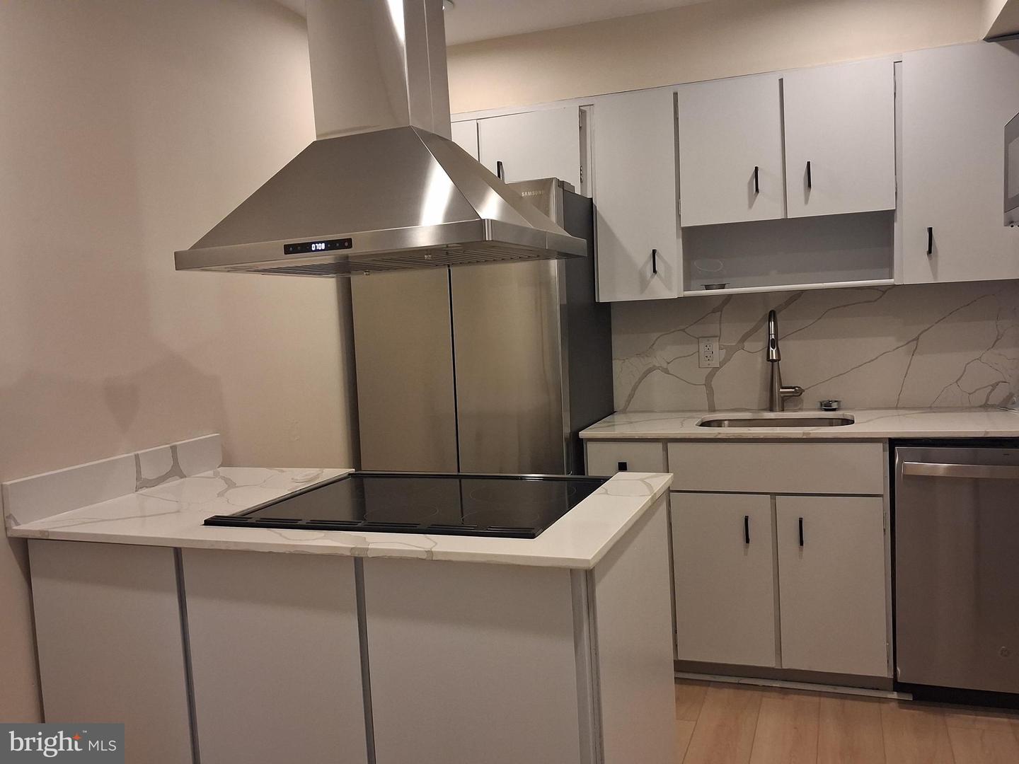 128 Nottoway #building 5 Property Photo 4