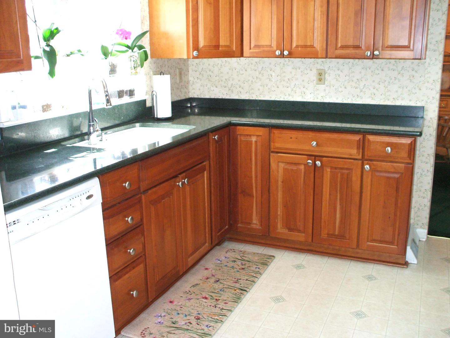 24 Goldenrod Ct E Property Photo 5