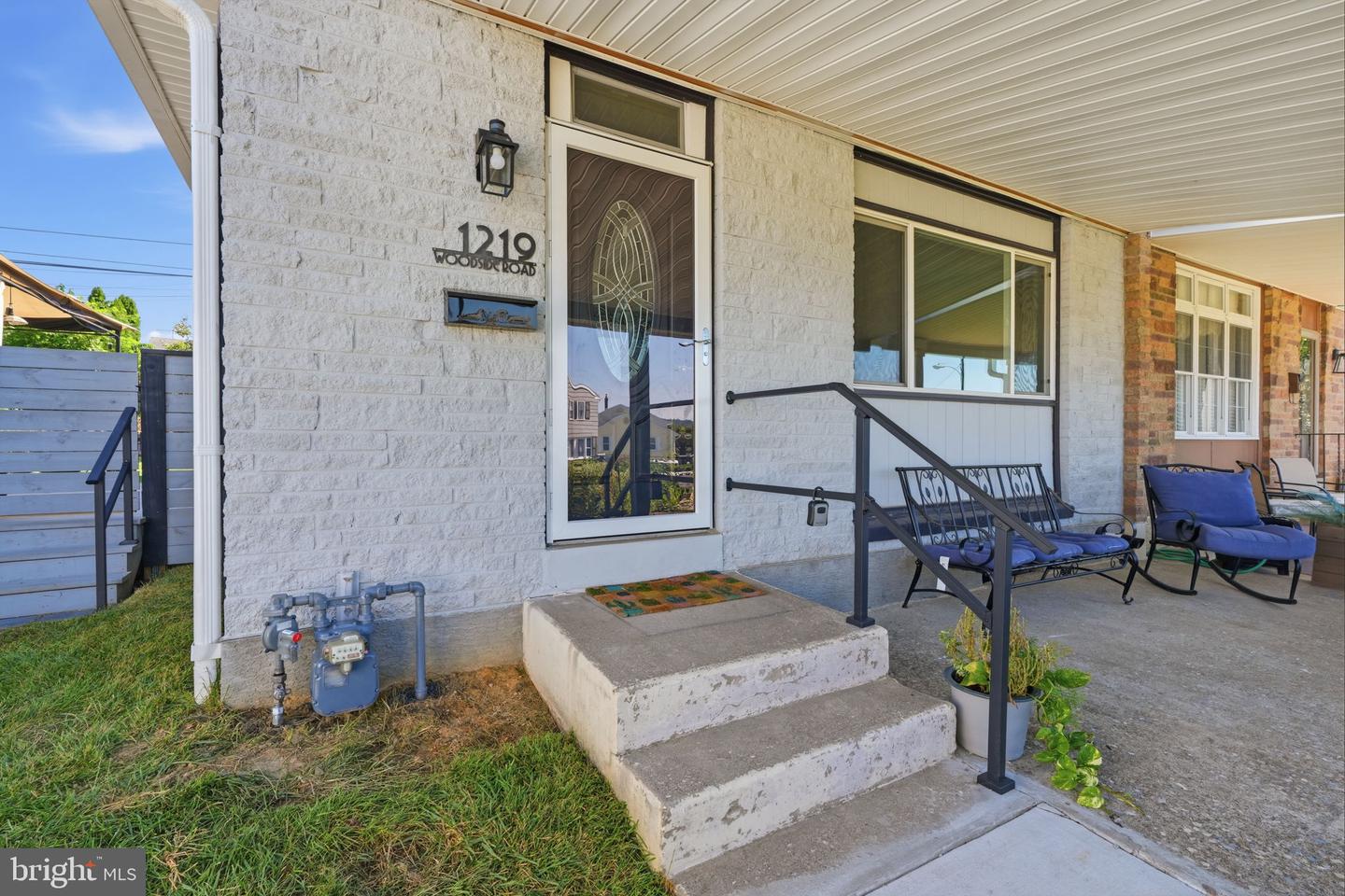 1219 Woodside Rd # Property Photo 3