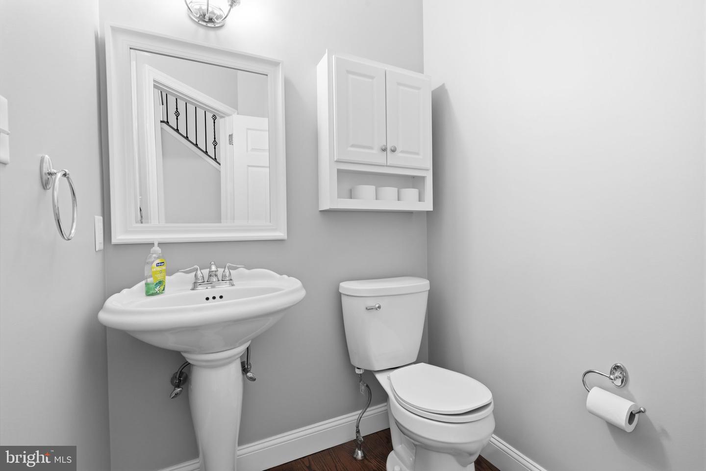 1010 Andrews Ln Property Photo 9