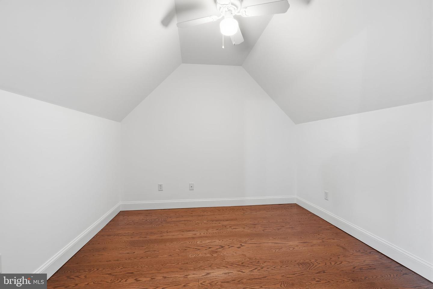 1010 Andrews Ln Property Photo 22