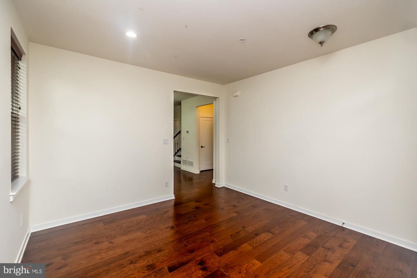 401 Wynstone Ct Property Photo 6