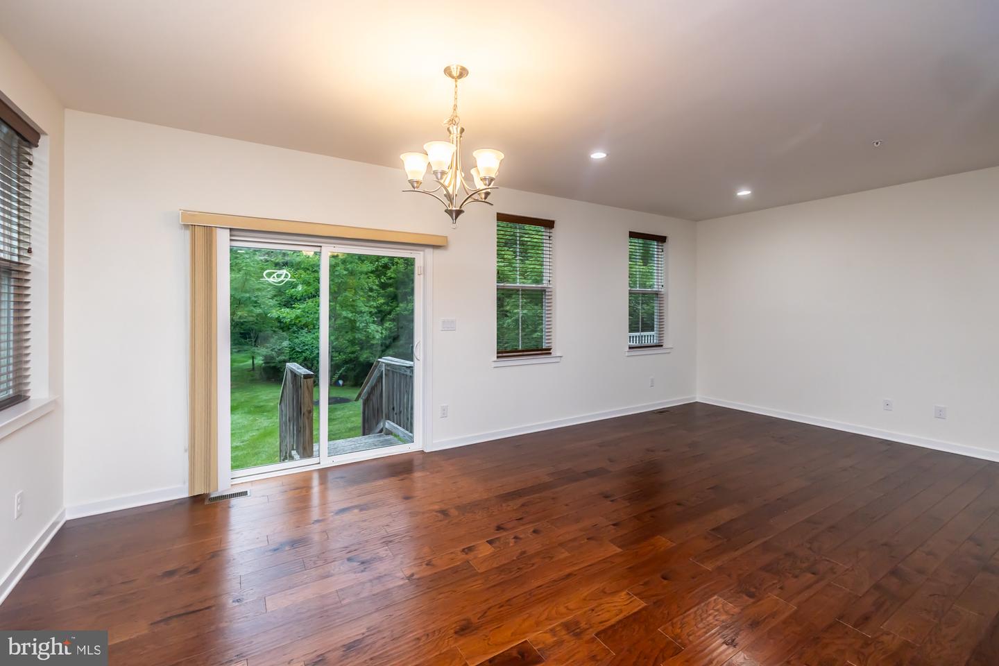 401 Wynstone Ct Property Photo 19