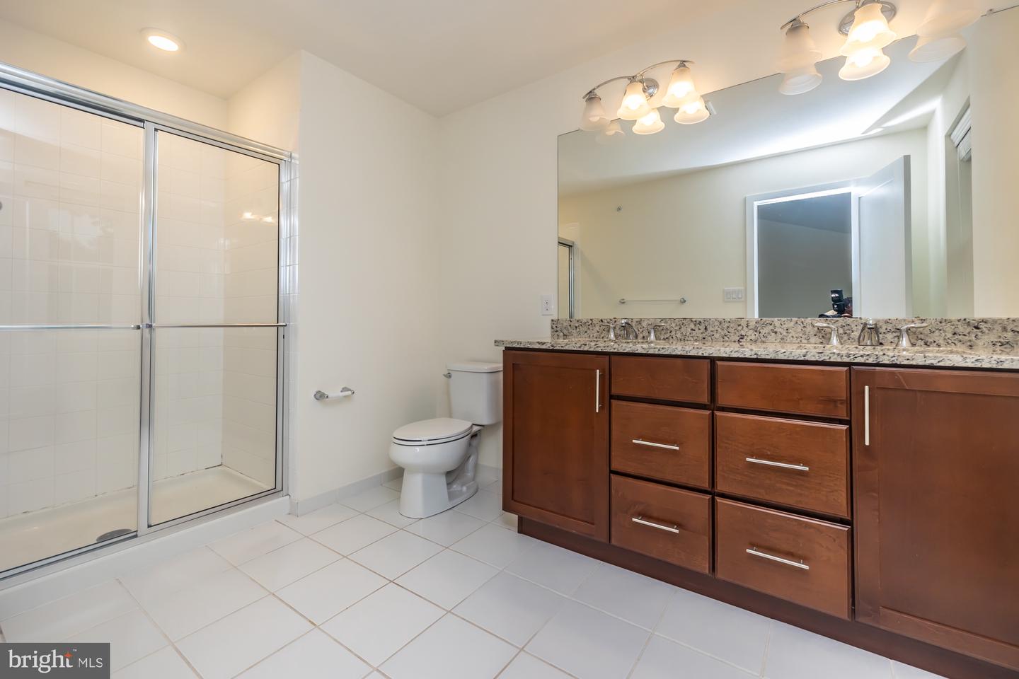 401 Wynstone Ct Property Photo 24