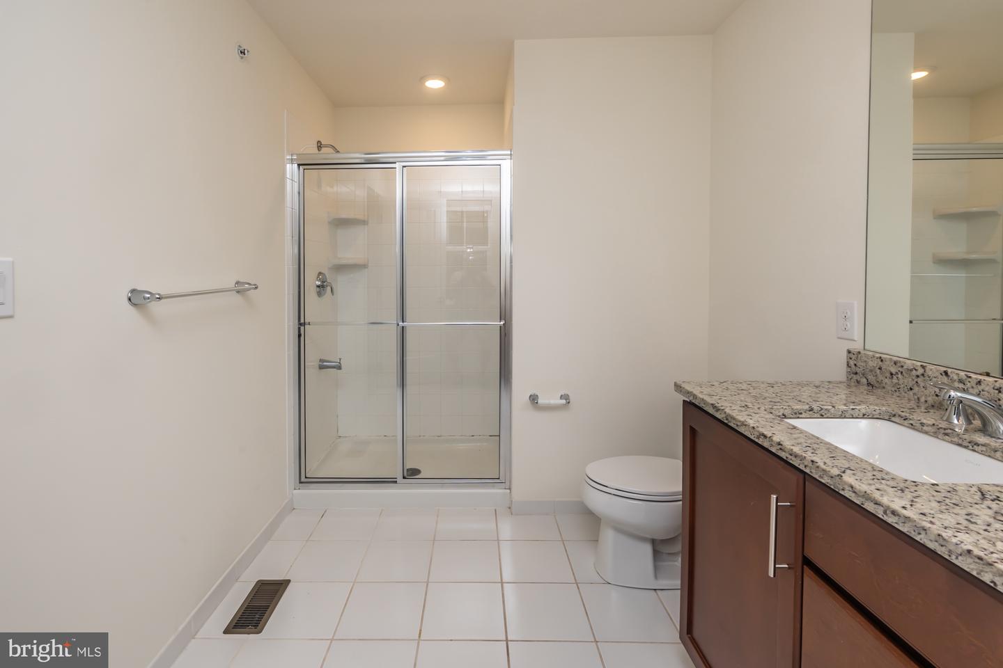 401 Wynstone Ct Property Photo 25