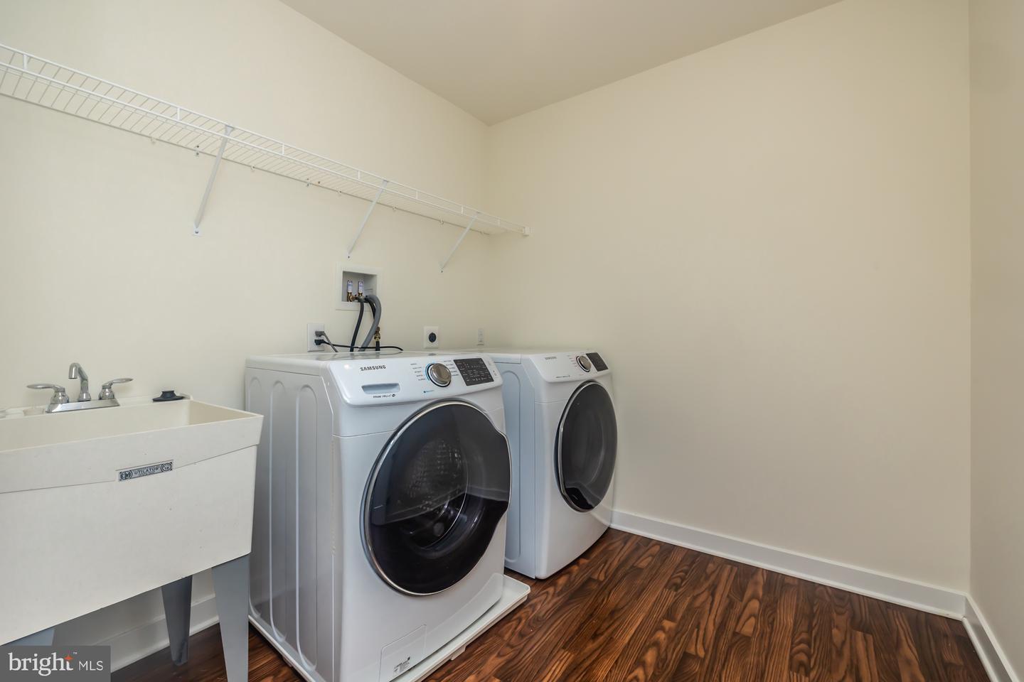 401 Wynstone Ct Property Photo 28