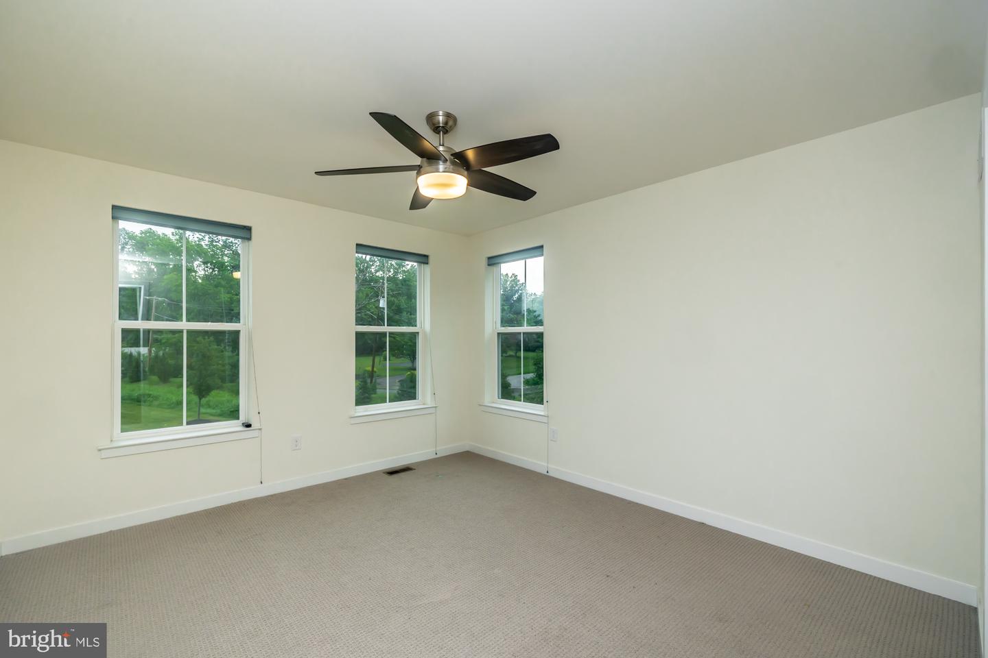 401 Wynstone Ct Property Photo 29