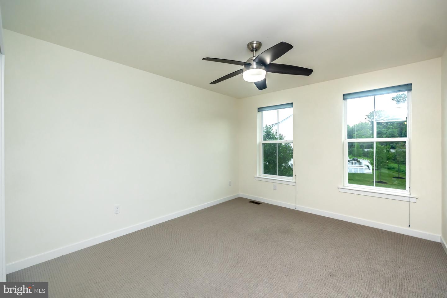 401 Wynstone Ct Property Photo 32