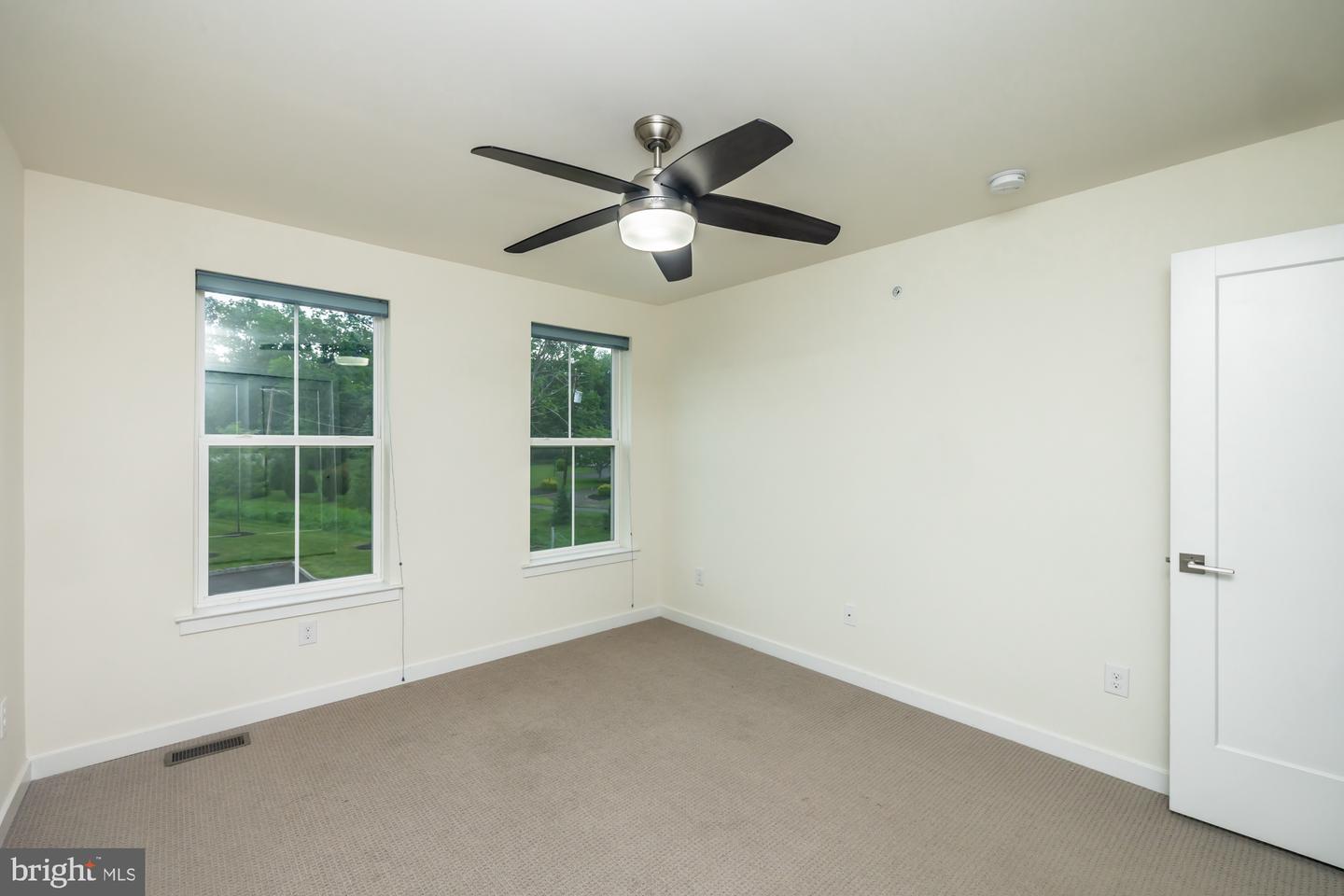 401 Wynstone Ct Property Photo 33