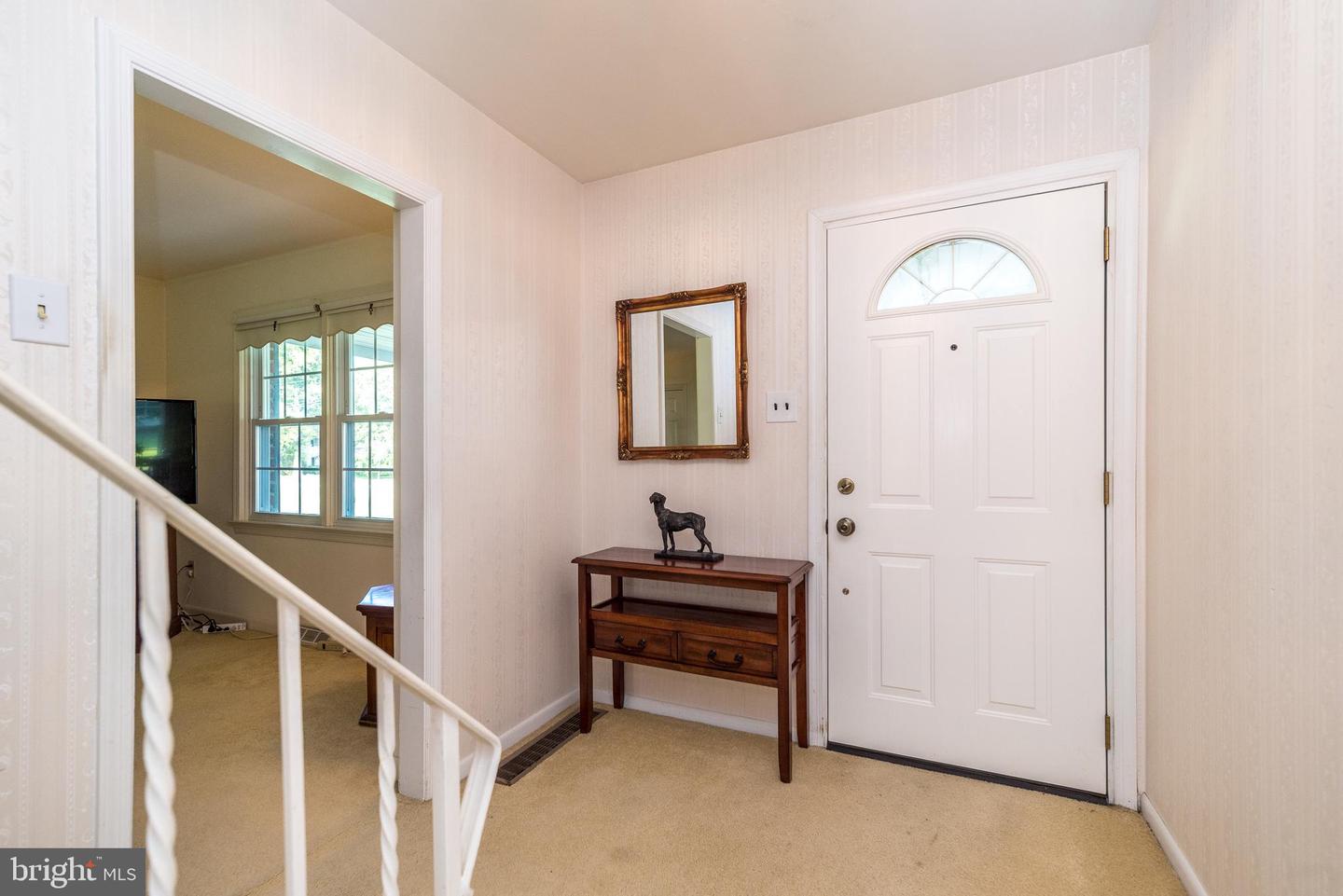 1724 Howe Ln Property Photo 7