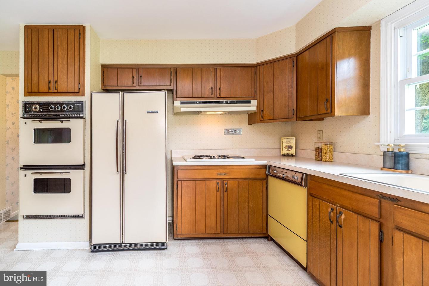 1724 Howe Ln Property Photo 17