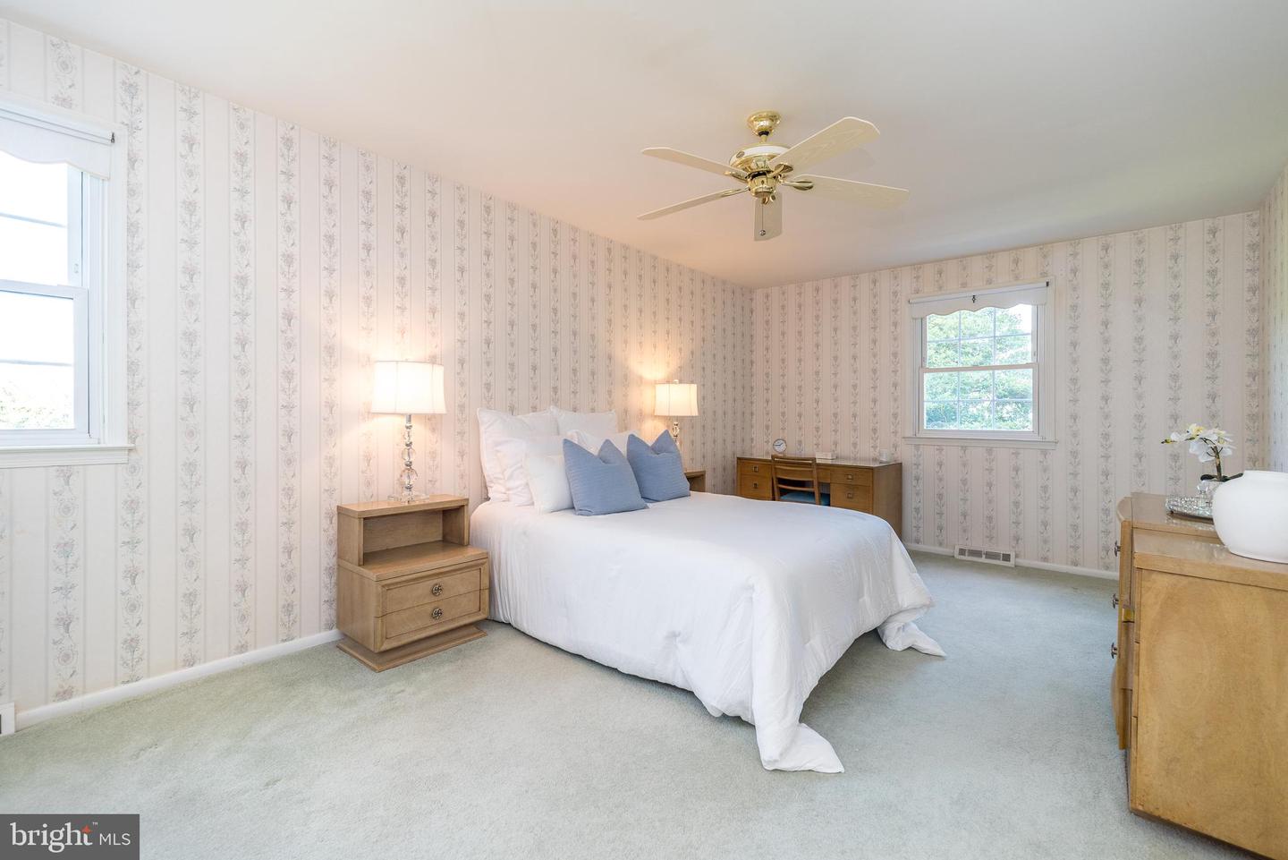 1724 Howe Ln Property Photo 34
