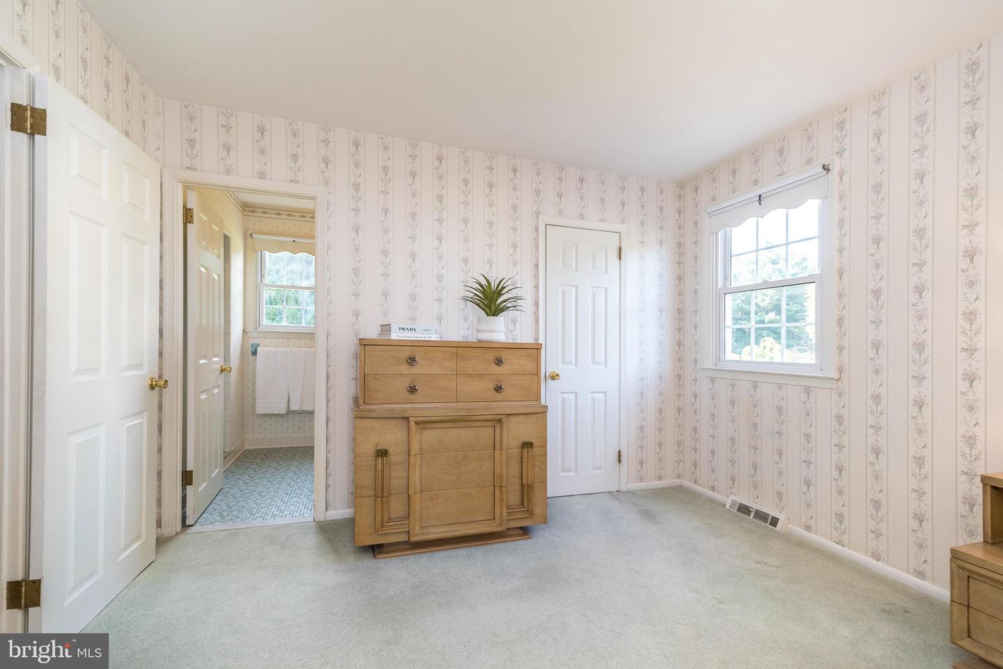 1724 Howe Ln Property Photo 36