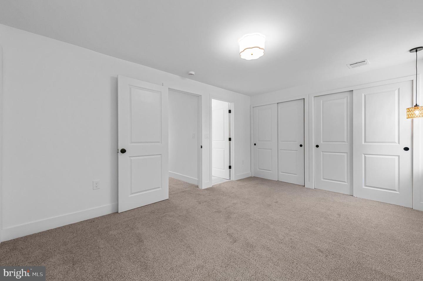 1644 Fairview Ave Property Photo 30