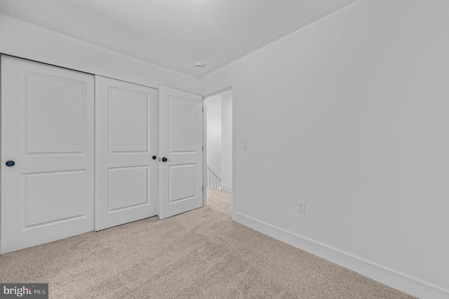 1644 Fairview Ave Property Photo 38