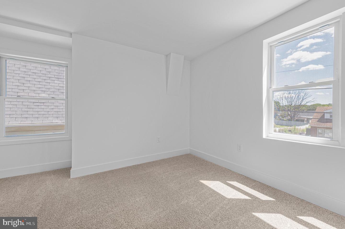 1644 Fairview Ave Property Photo 42