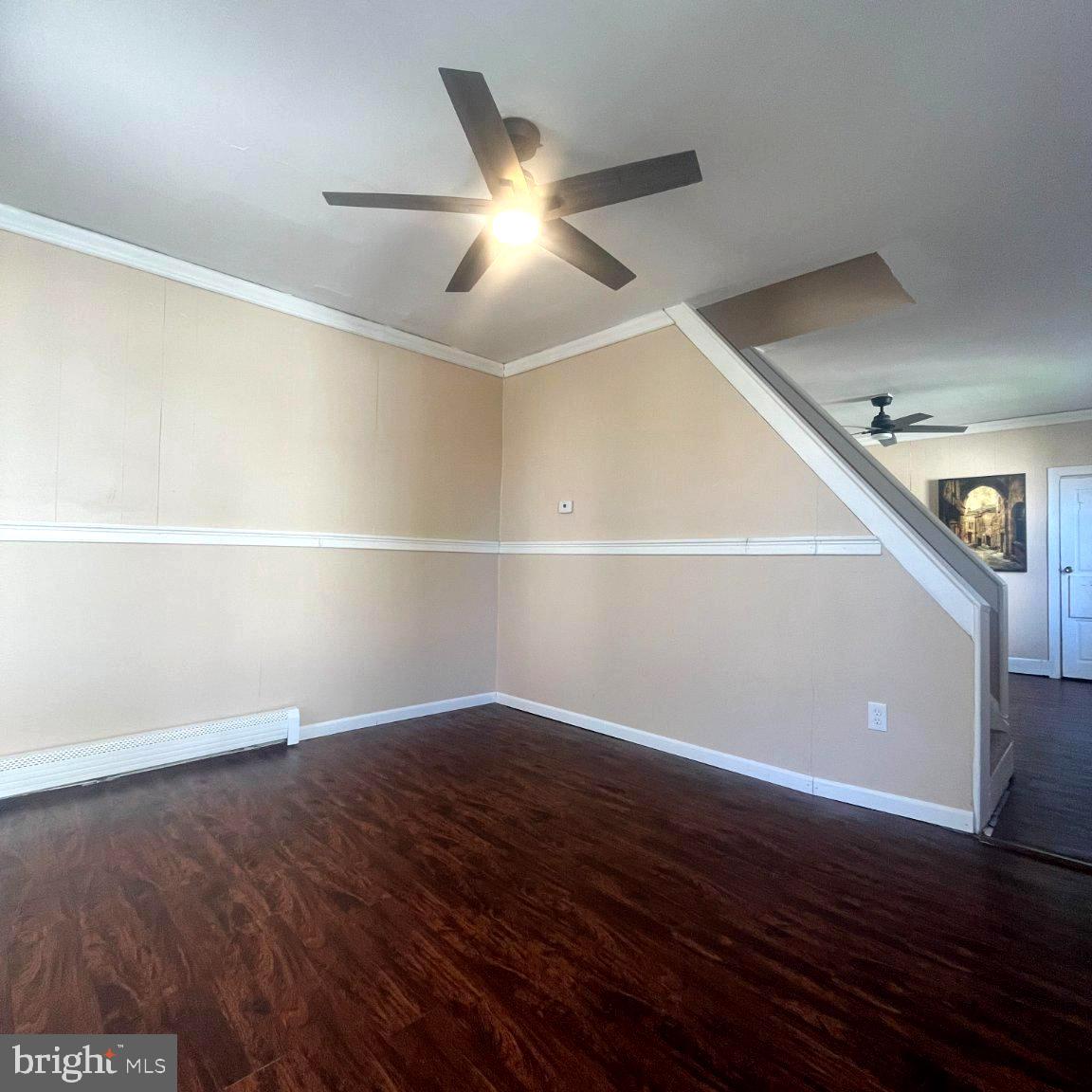 570 Jefferson Ave Property Photo 3