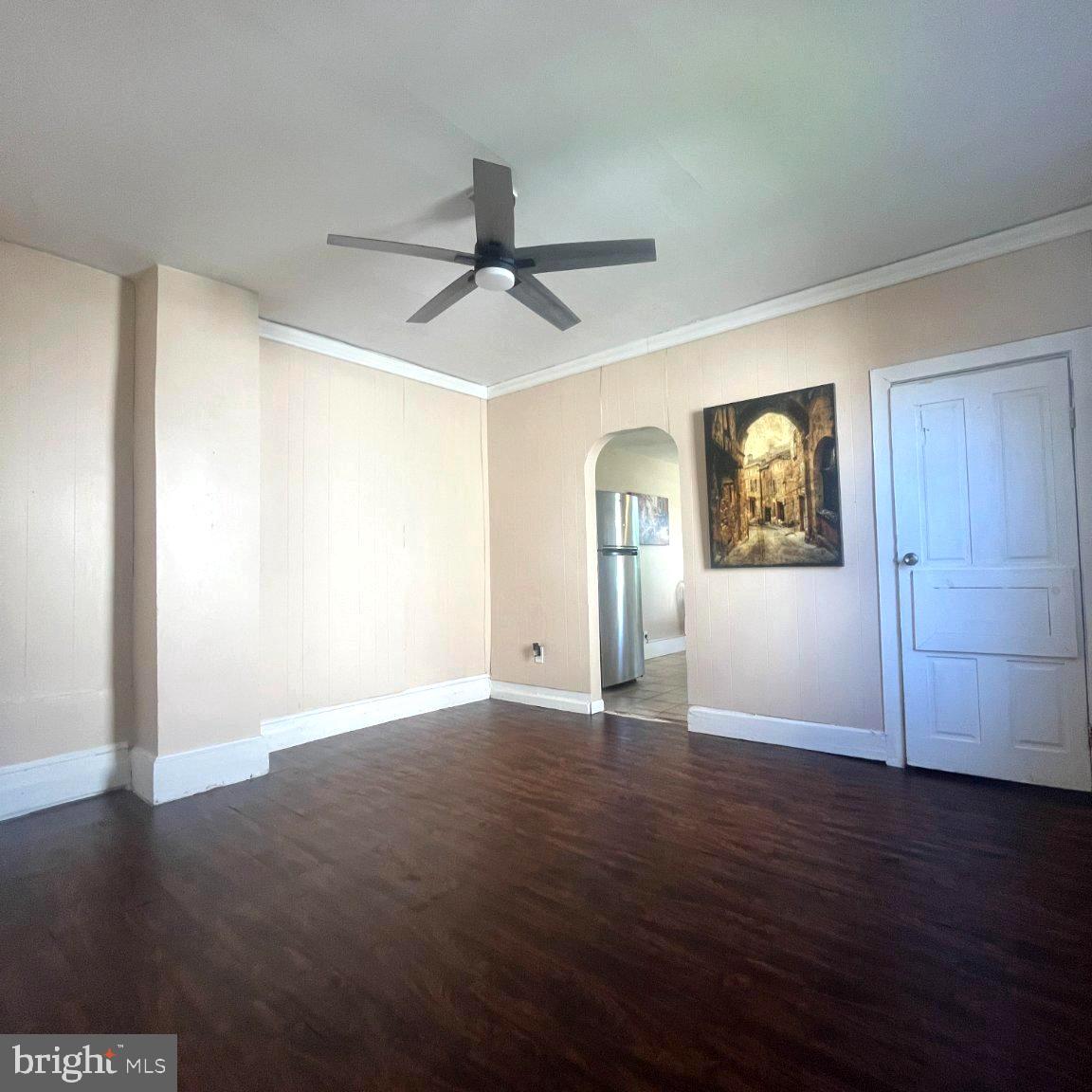 570 Jefferson Ave Property Photo 4