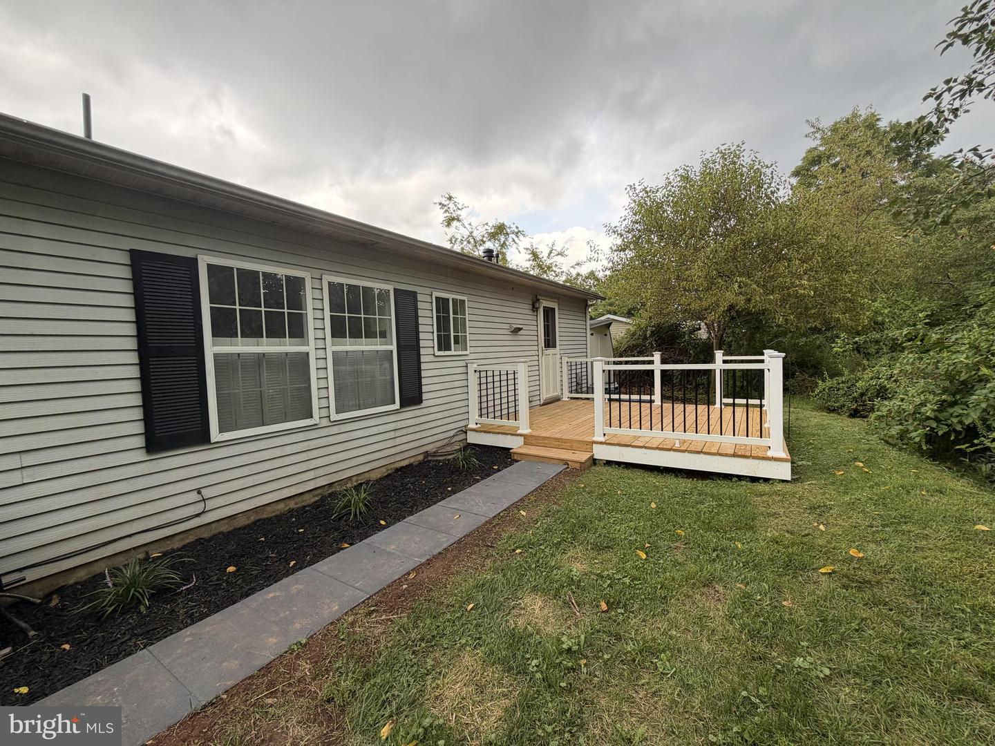 24 Shagbark Ct E Property Photo 24