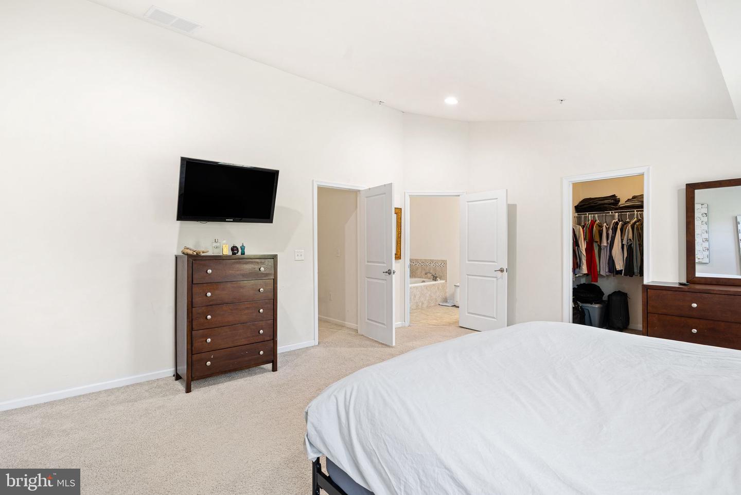 49 Hawkswell Cir Property Photo 14