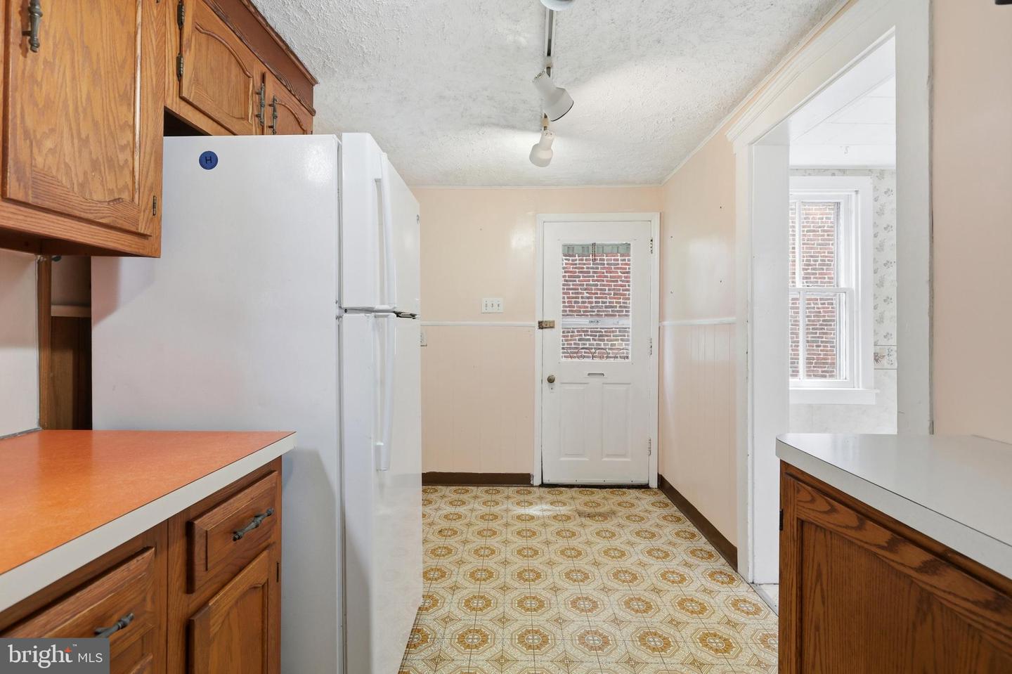 121 Walnut St Property Photo 13
