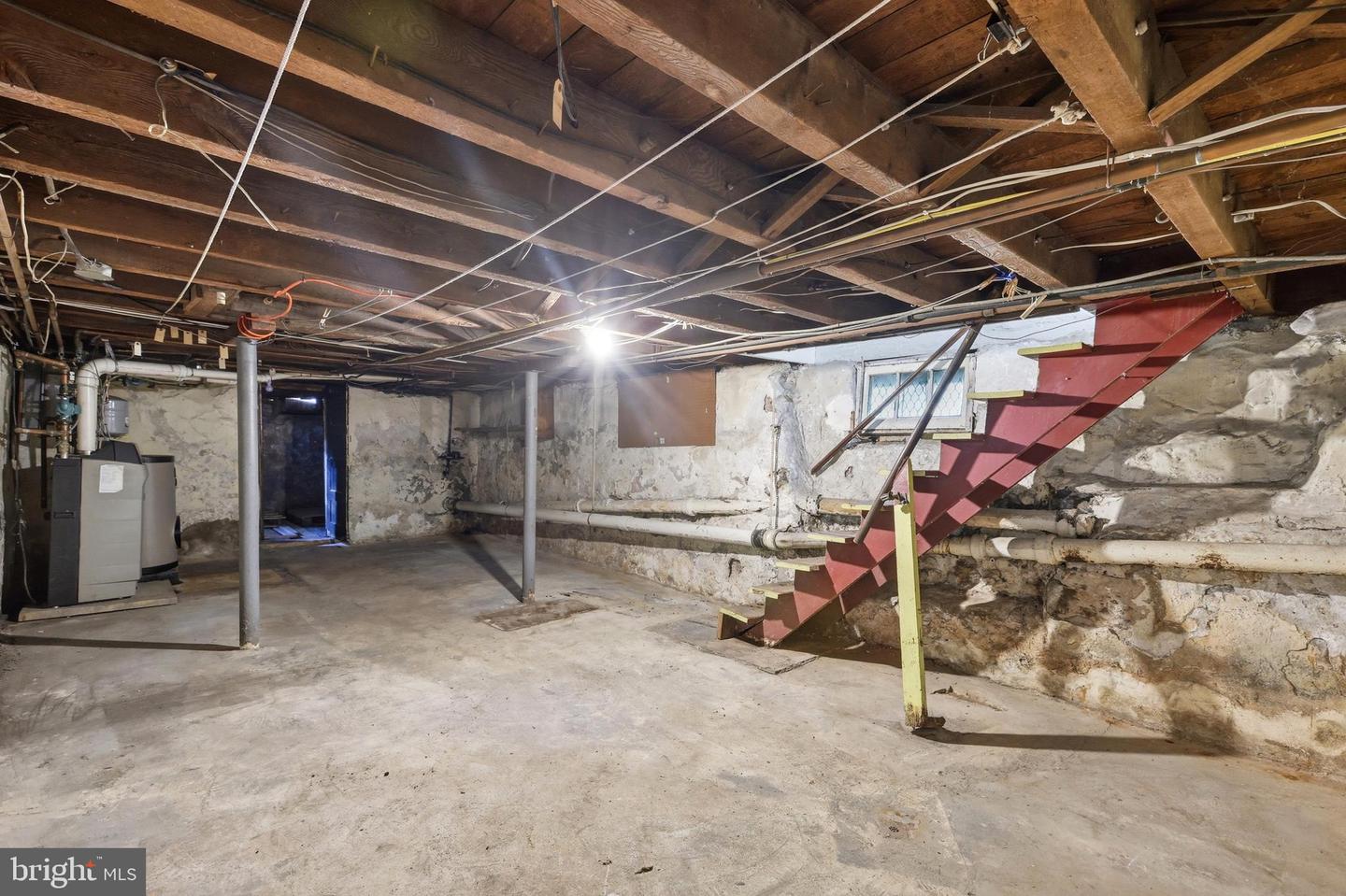 121 Walnut St Property Photo 24