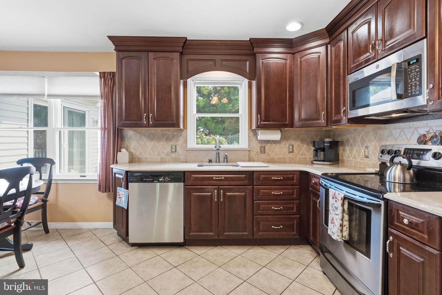 303 Fox Trl Property Photo 21