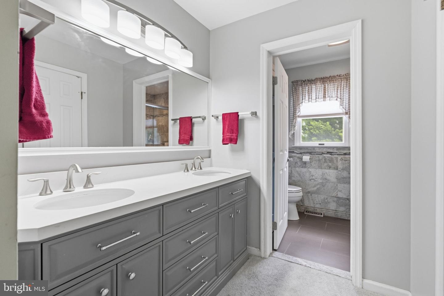 303 Fox Trl Property Photo 28