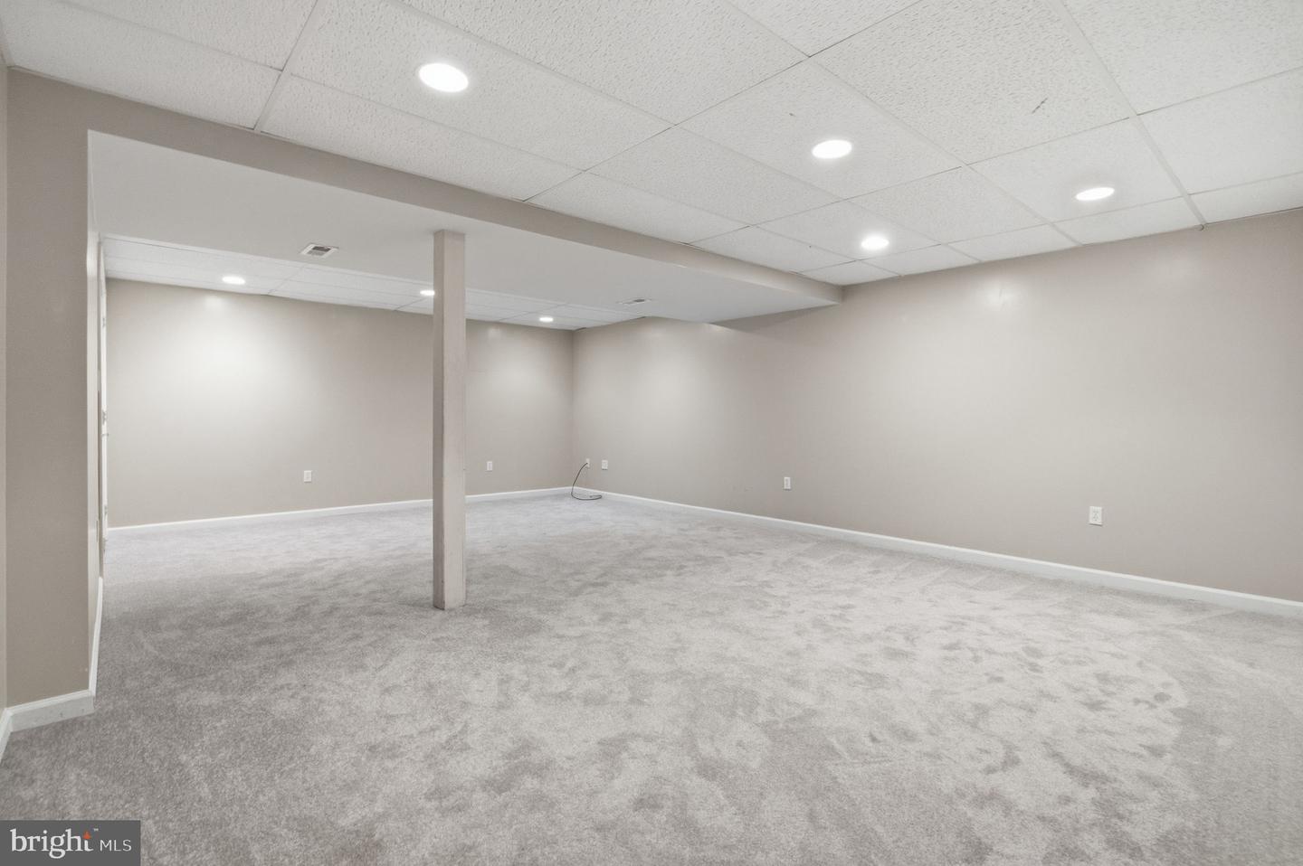 303 Fox Trl Property Photo 38