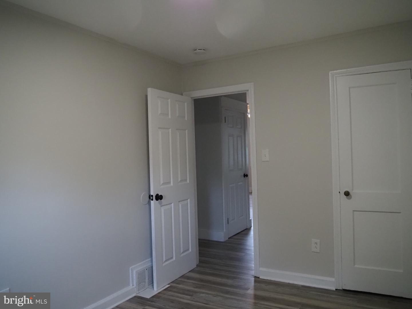 701 Shaw Ave Property Photo 11