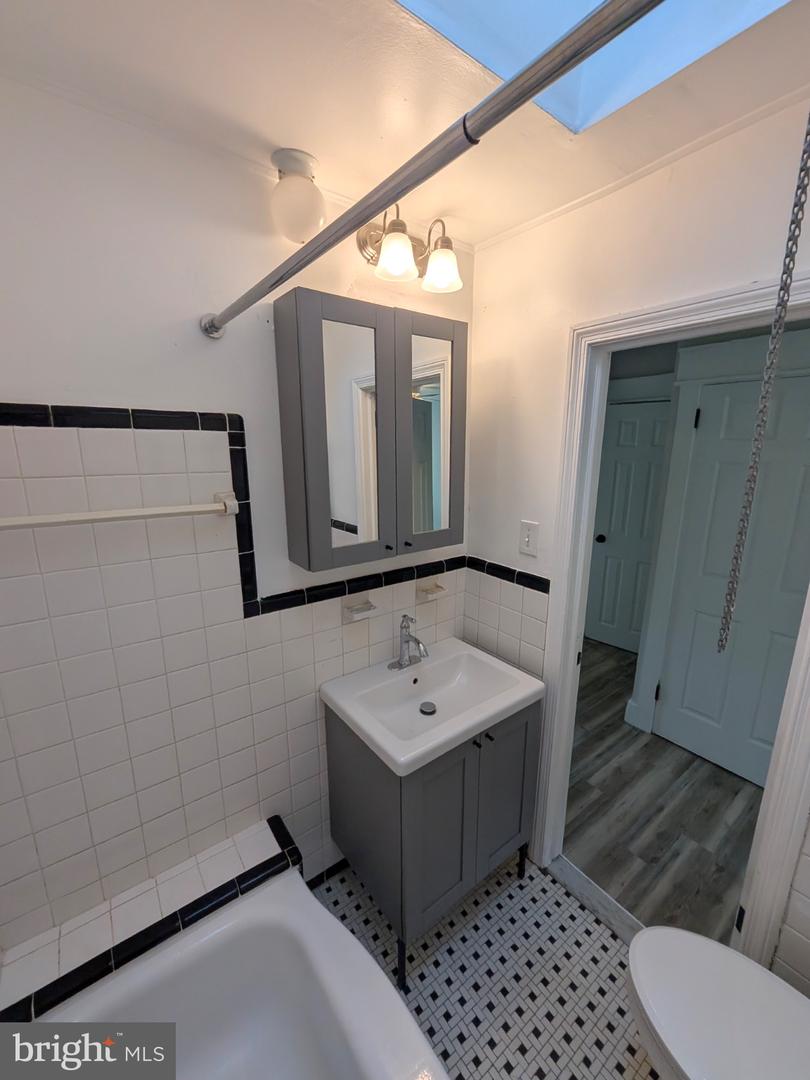 701 Shaw Ave Property Photo 15