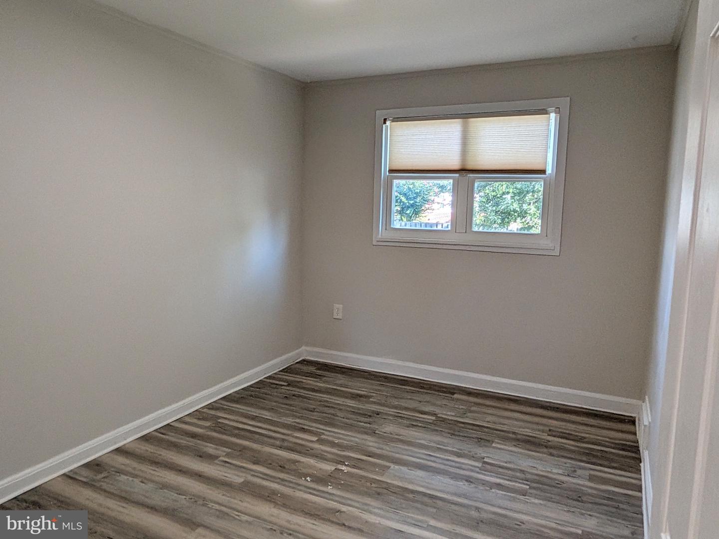 701 Shaw Ave Property Photo 18