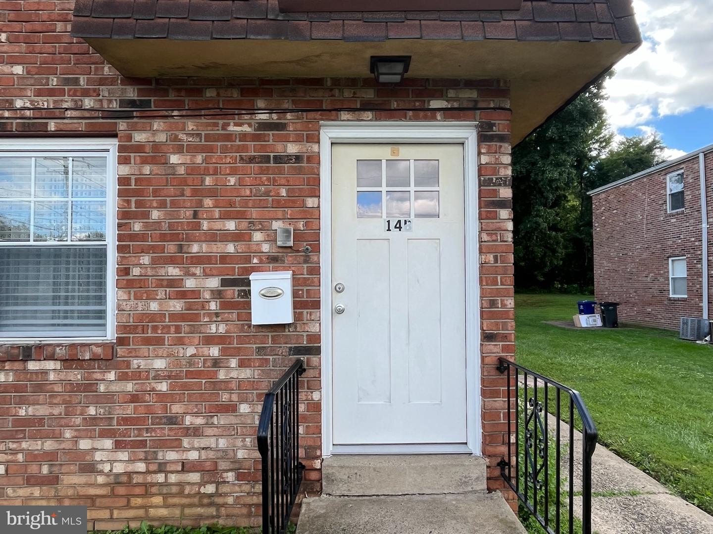 16 Apel Ave Property Photo 2