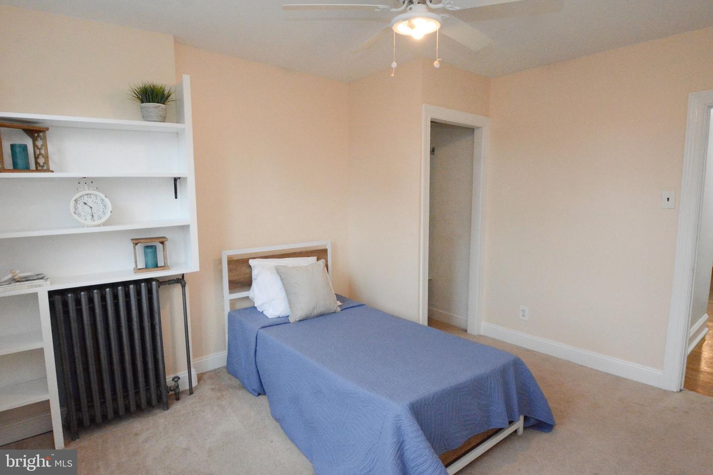 551 E Broad St Property Photo 28