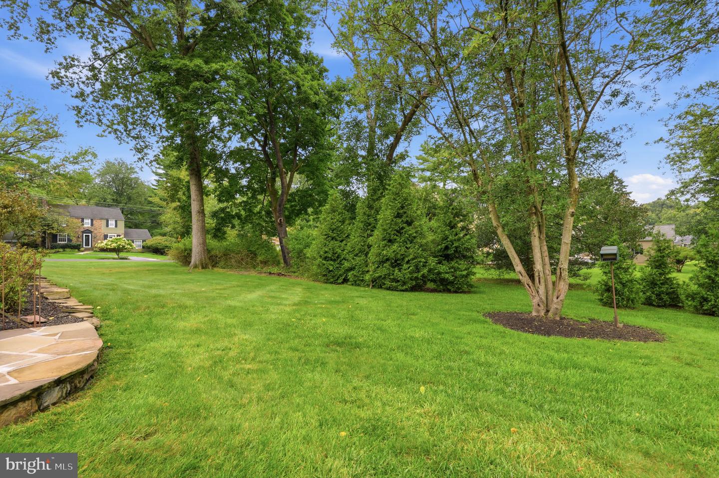 980 Valley Rd Property Photo 42