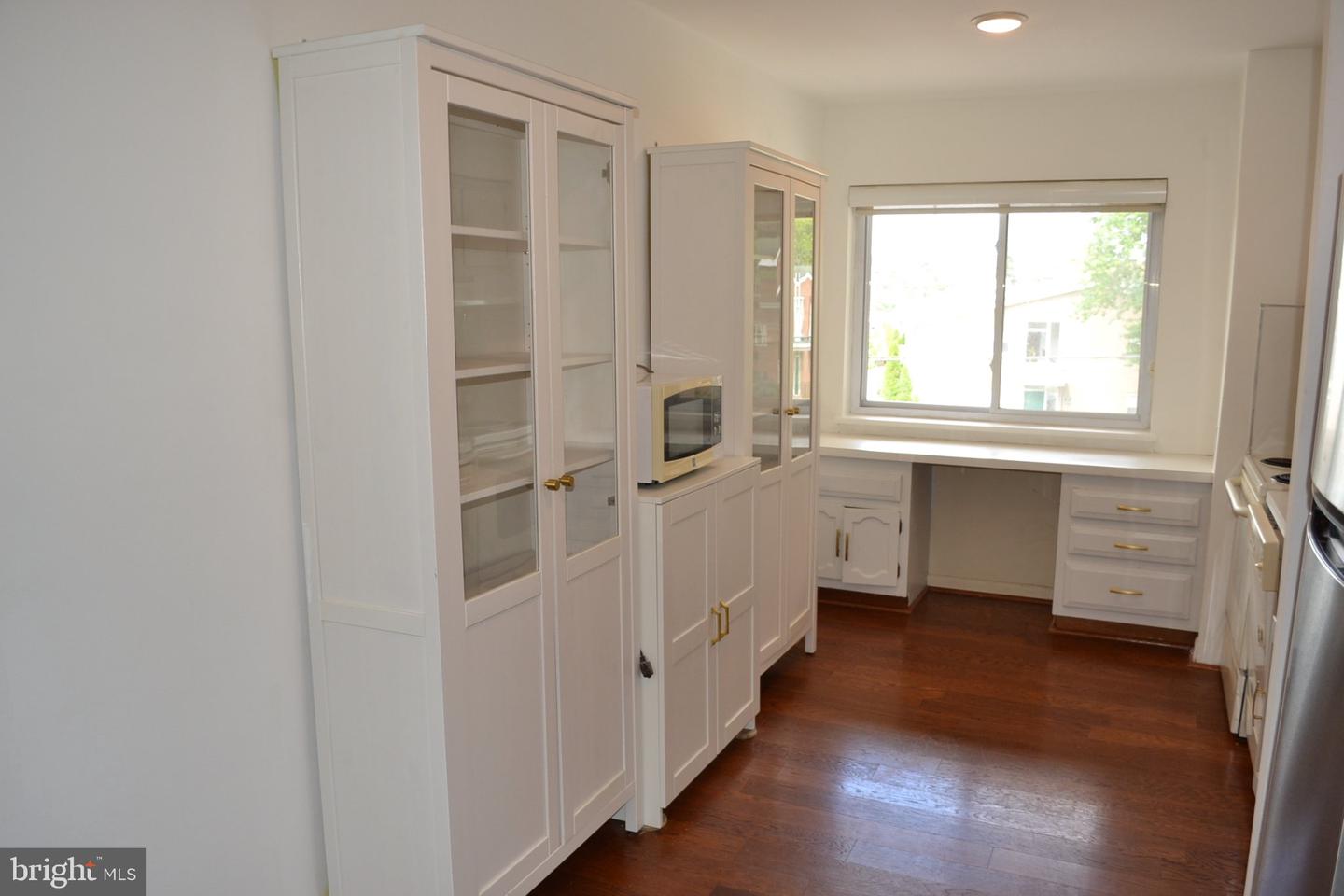 650 Brooke Rd #b-23 Property Photo 8