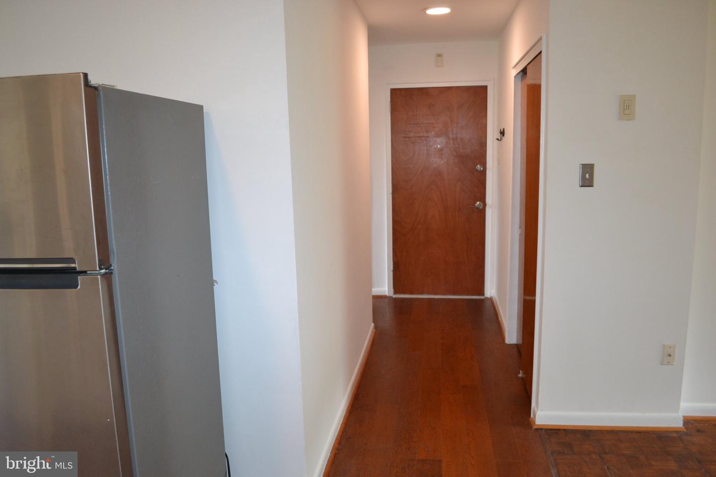 650 Brooke Rd #b-23 Property Photo 9