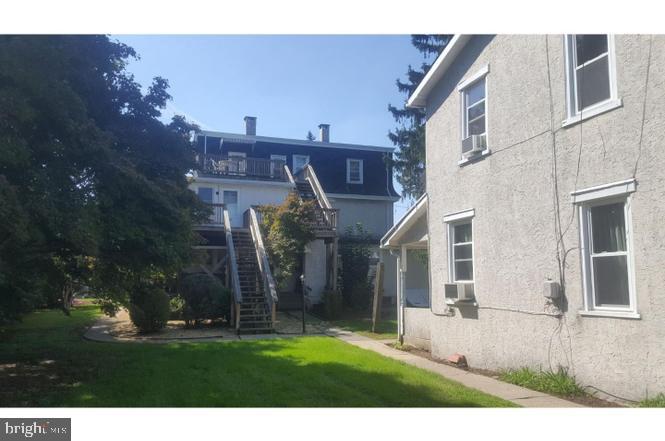 529 S Main St Property Photo 3
